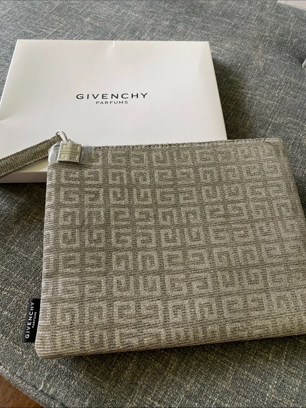 GIvenchy Sparkling Silver Metallic Mesh Wristlet Pouch Set